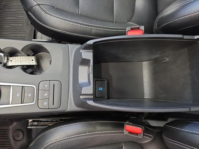 2020 Ford Escape Titanium Hybrid