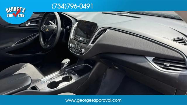 2022 Chevrolet Malibu FWD LT