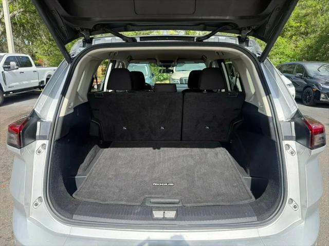 2025 Nissan Rogue SV FWD