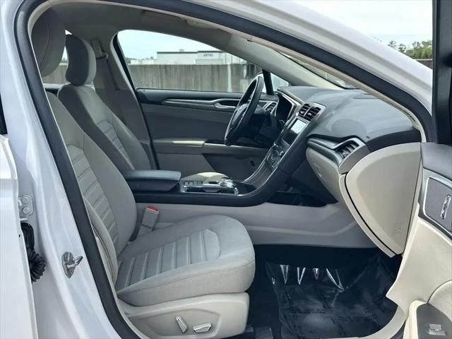 2019 Ford Fusion Hybrid SE