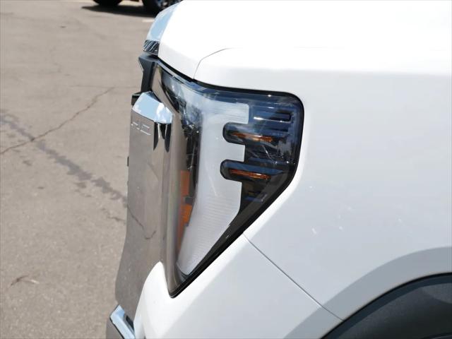 2024 GMC Sierra 2500HD 4WD Crew Cab Standard Bed Pro