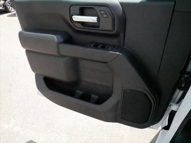2024 GMC Sierra 2500HD 4WD Crew Cab Standard Bed Pro
