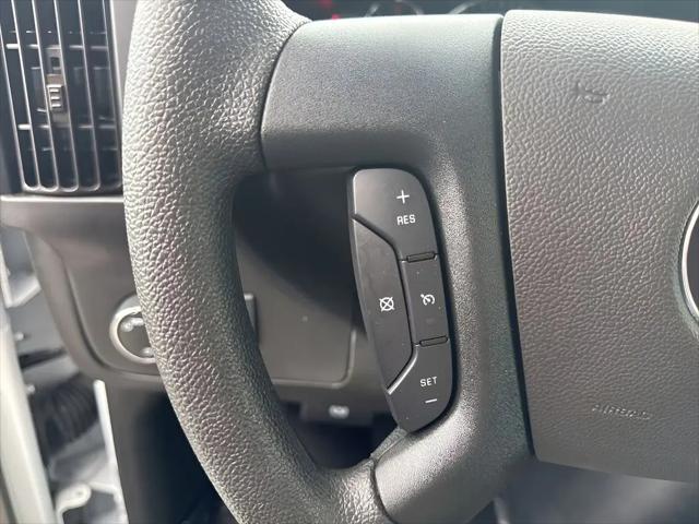 2025 Chevrolet Express Passenger RWD 3500 Extended Wheelbase LT