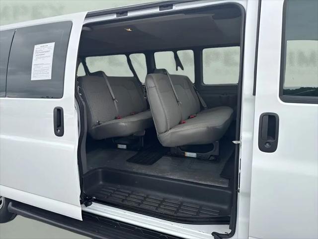 2025 Chevrolet Express Passenger RWD 3500 Extended Wheelbase LT