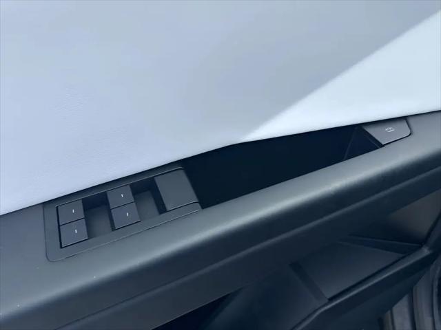 2024 Tesla Cybertruck Cyberbeast