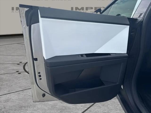 2024 Tesla Cybertruck Cyberbeast