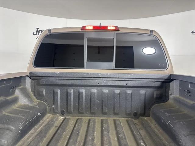 2022 Nissan Frontier Crew Cab PRO-4X 4x4