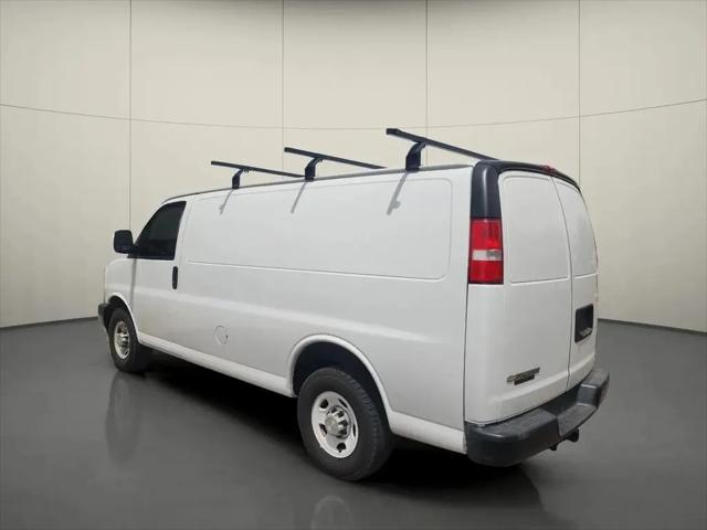 2022 Chevrolet Express Cargo Van RWD 2500 Regular Wheelbase WT