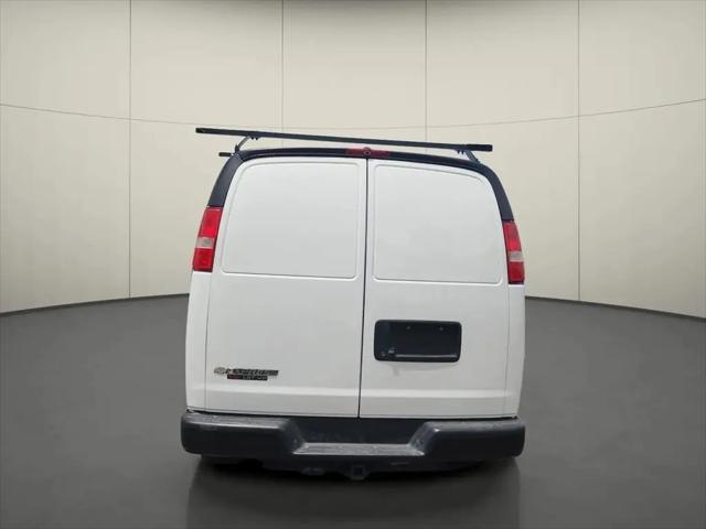 2022 Chevrolet Express Cargo Van RWD 2500 Regular Wheelbase WT