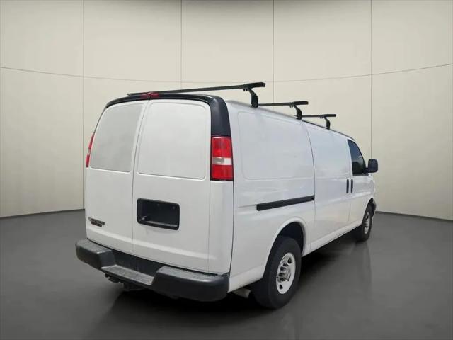 2022 Chevrolet Express Cargo Van RWD 2500 Regular Wheelbase WT