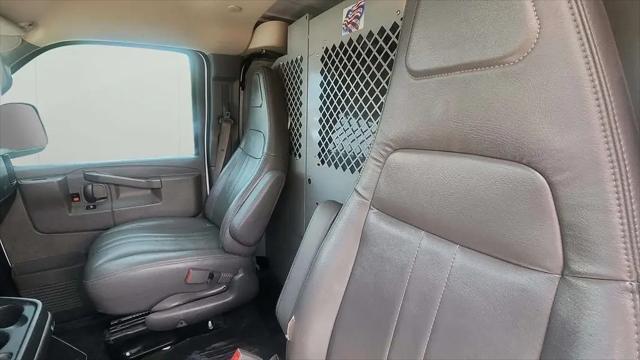 2022 Chevrolet Express Cargo Van RWD 2500 Regular Wheelbase WT