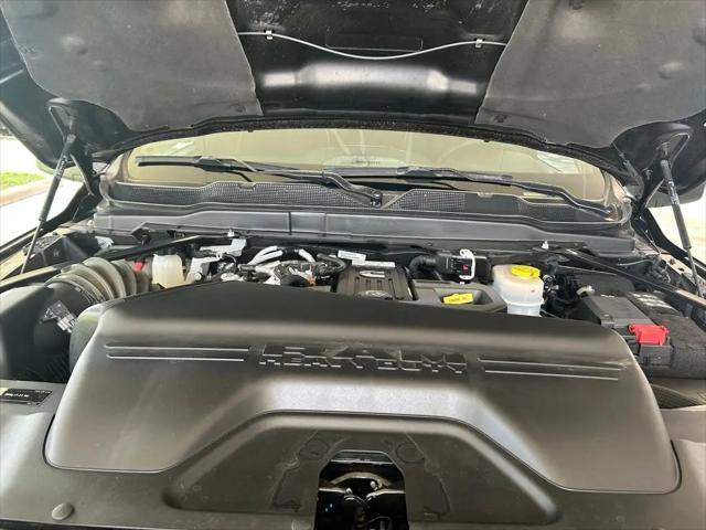 2025 Ram 3500 Laramie Crew Cab 4x4 8 Box