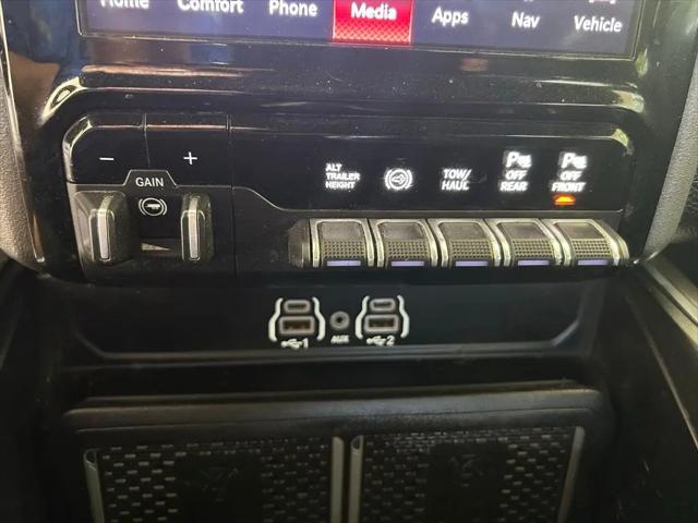 2025 Ram 3500 Laramie Crew Cab 4x4 8 Box