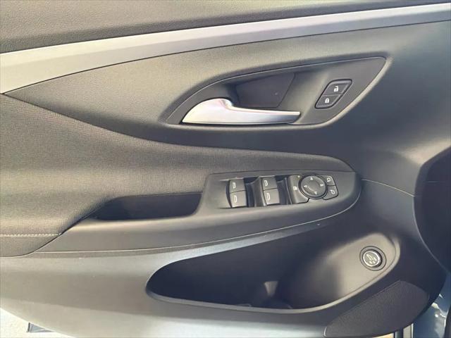 2026 Buick NV Preferred FWD