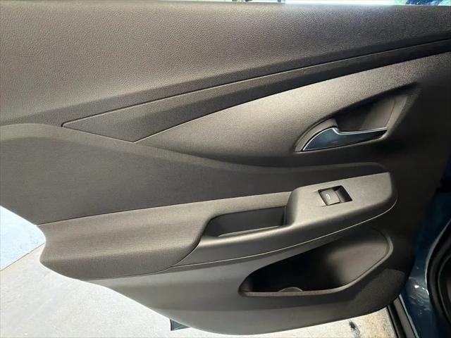 2026 Buick NV Preferred FWD