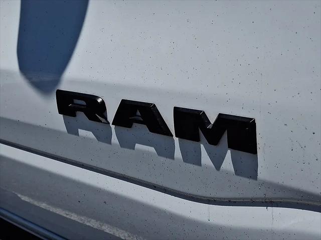 2025 Ram 1500 Tradesman Crew Cab 4x4 5'7" Box