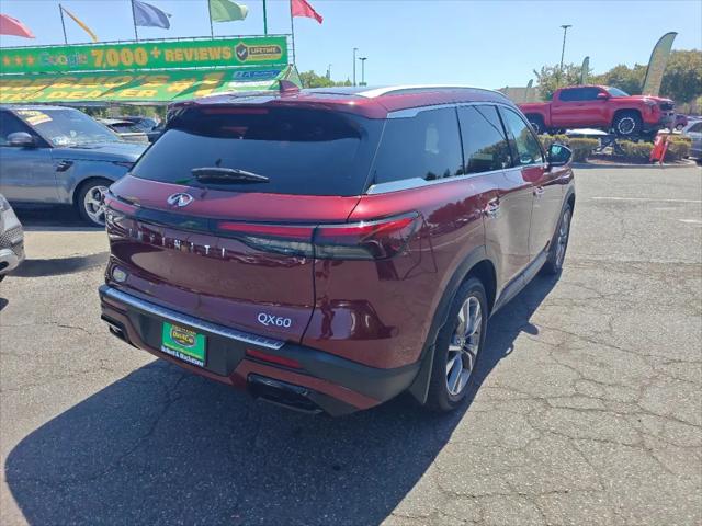 2023 INFINITI QX60 LUXE