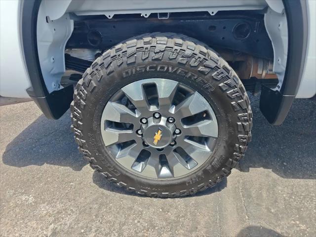 2021 Chevrolet Silverado 2500HD 4WD Crew Cab Standard Bed Custom