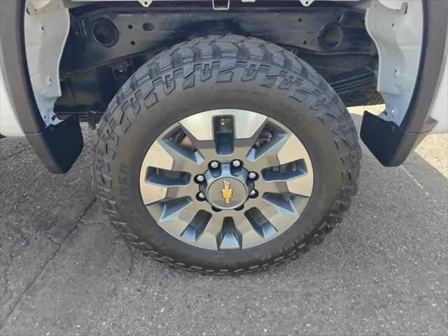 2021 Chevrolet Silverado 2500HD 4WD Crew Cab Standard Bed Custom