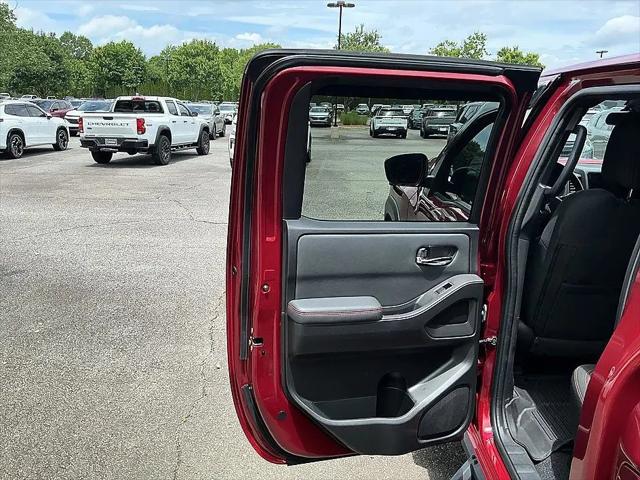 2022 Nissan Frontier Crew Cab PRO-X 4x2
