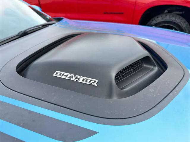 2016 Dodge Challenger R/T Shaker