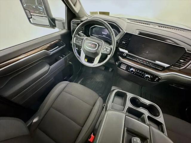 2025 GMC Sierra 2500HD 4WD Crew Cab Standard Bed SLE