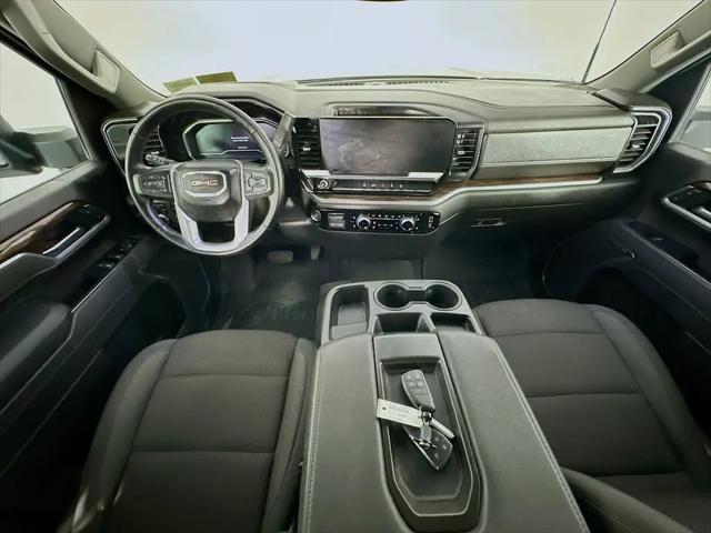 2025 GMC Sierra 2500HD 4WD Crew Cab Standard Bed SLE