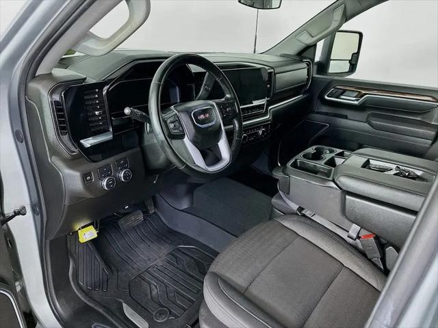 2025 GMC Sierra 2500HD 4WD Crew Cab Standard Bed SLE