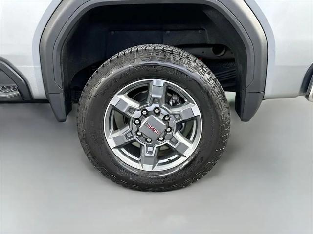 2025 GMC Sierra 2500HD 4WD Crew Cab Standard Bed SLE