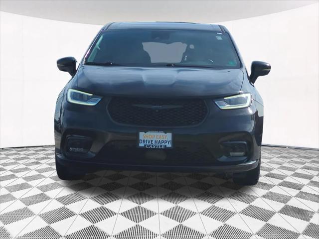 2022 Chrysler Pacifica Hybrid Touring L