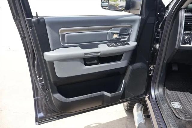 2017 Ram 1500 Big Horn Crew Cab 4x2 5'7" Box