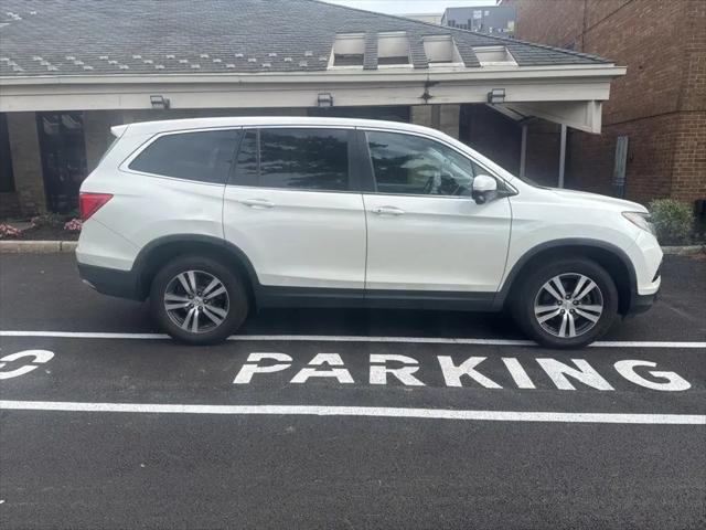 2017 Honda Pilot EX