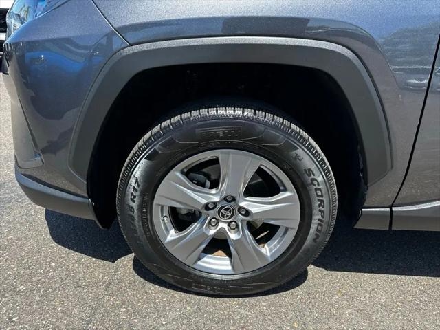 2022 Toyota RAV4 Hybrid LE