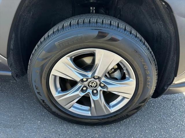 2022 Toyota RAV4 Hybrid LE