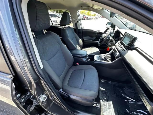 2022 Toyota RAV4 Hybrid LE