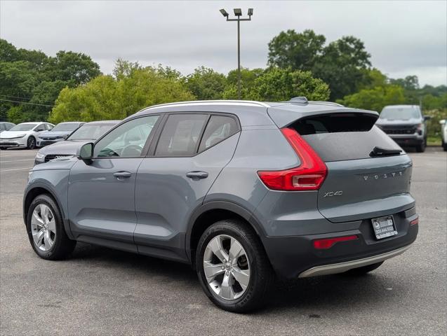 2021 Volvo XC40 T5 Momentum