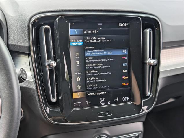 2021 Volvo XC40 T5 Momentum