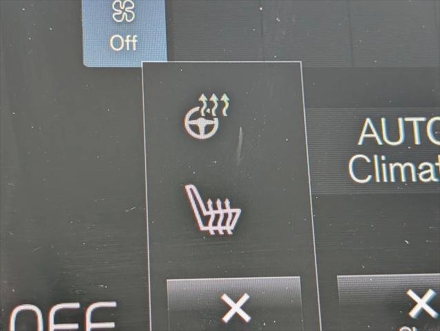 2021 Volvo XC40 T5 Momentum