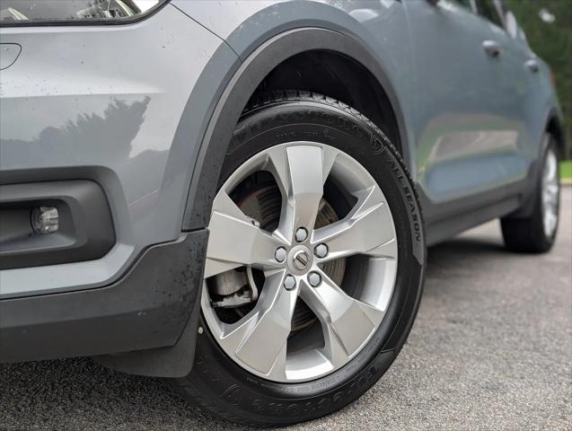 2021 Volvo XC40 T5 Momentum