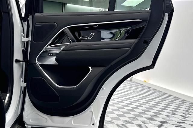 2026 Land Rover Range Rover P400 SE