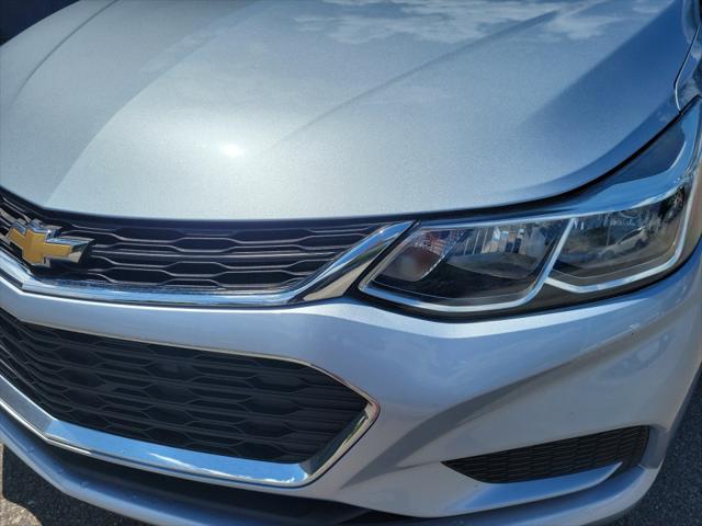 2018 Chevrolet Cruze LS Auto