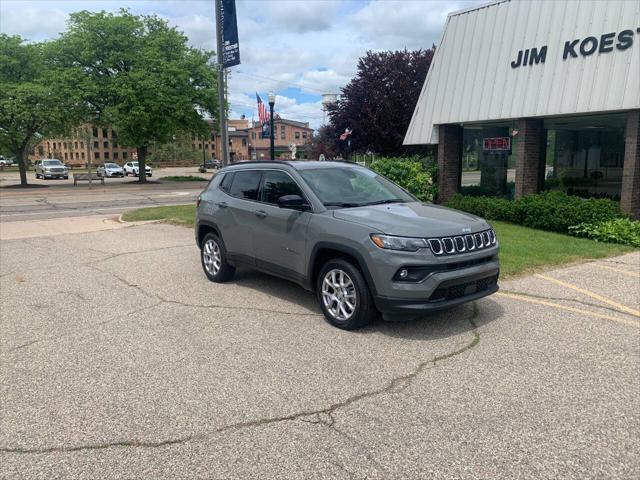 2023 Jeep Compass Latitude Lux FWD