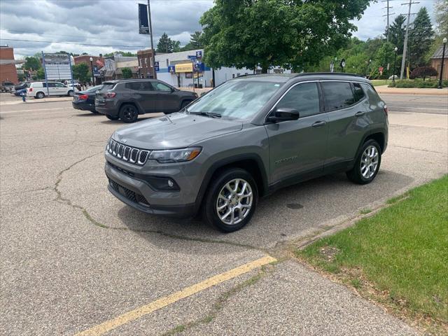 2023 Jeep Compass Latitude Lux FWD