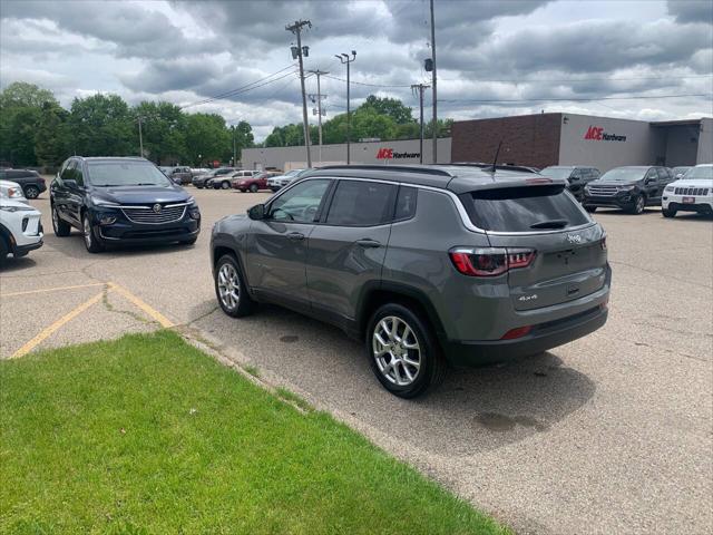 2023 Jeep Compass Latitude Lux FWD