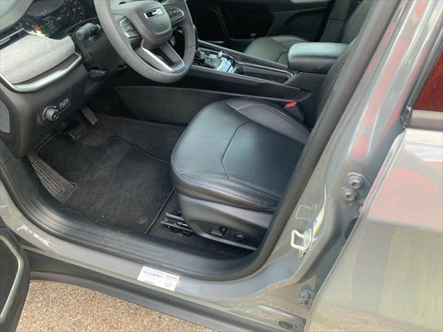 2023 Jeep Compass Latitude Lux FWD