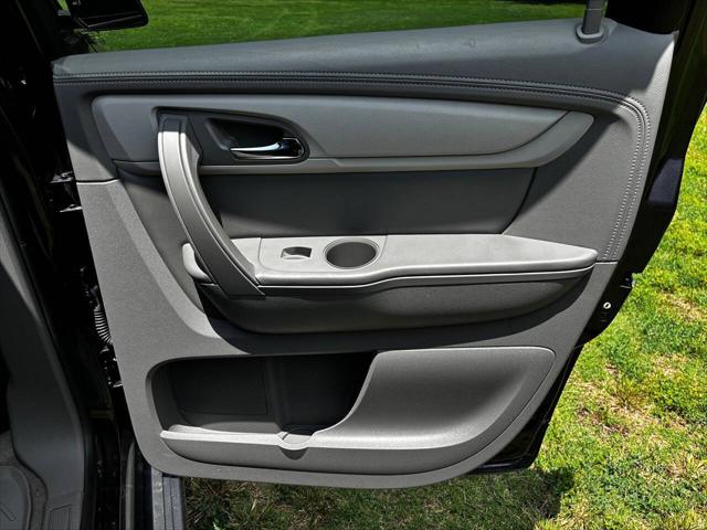 2017 Chevrolet Traverse LS
