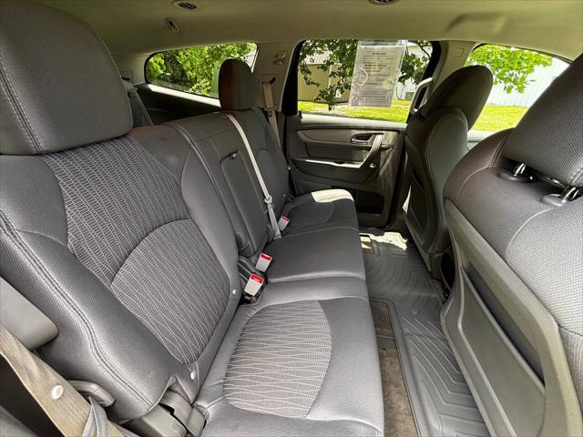 2017 Chevrolet Traverse LS