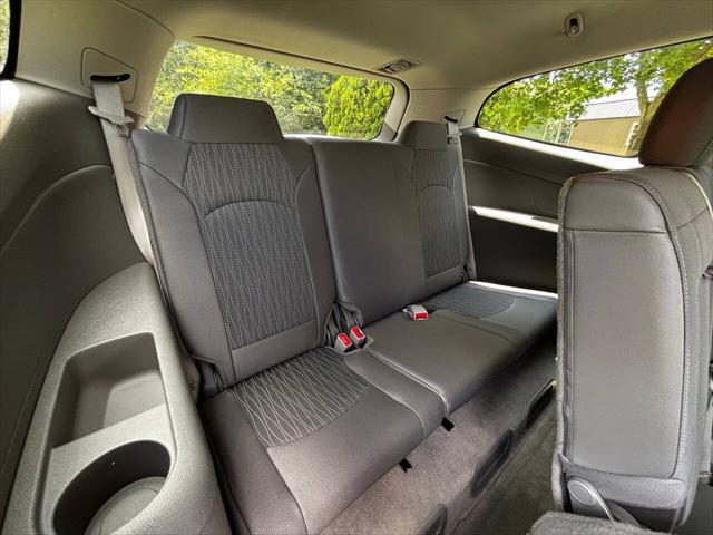 2017 Chevrolet Traverse LS