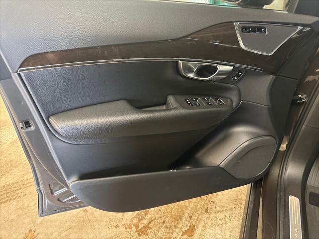 2018 Volvo XC90 T5 Momentum