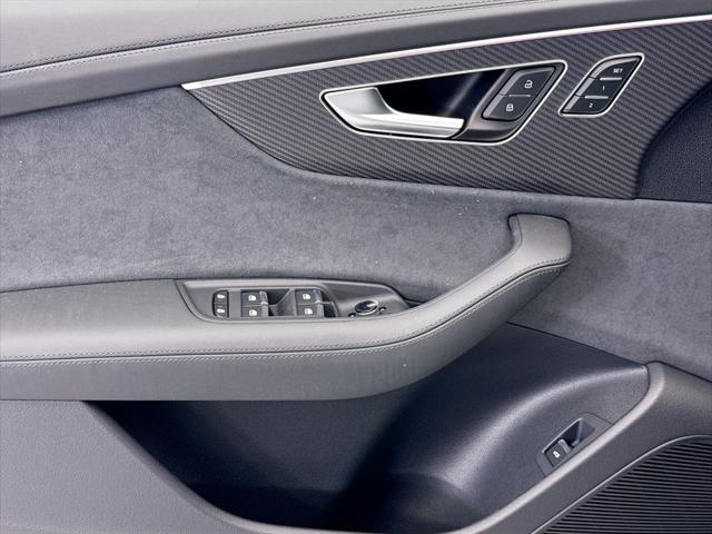 2026 Audi RS Q8 performance quattro tiptronic